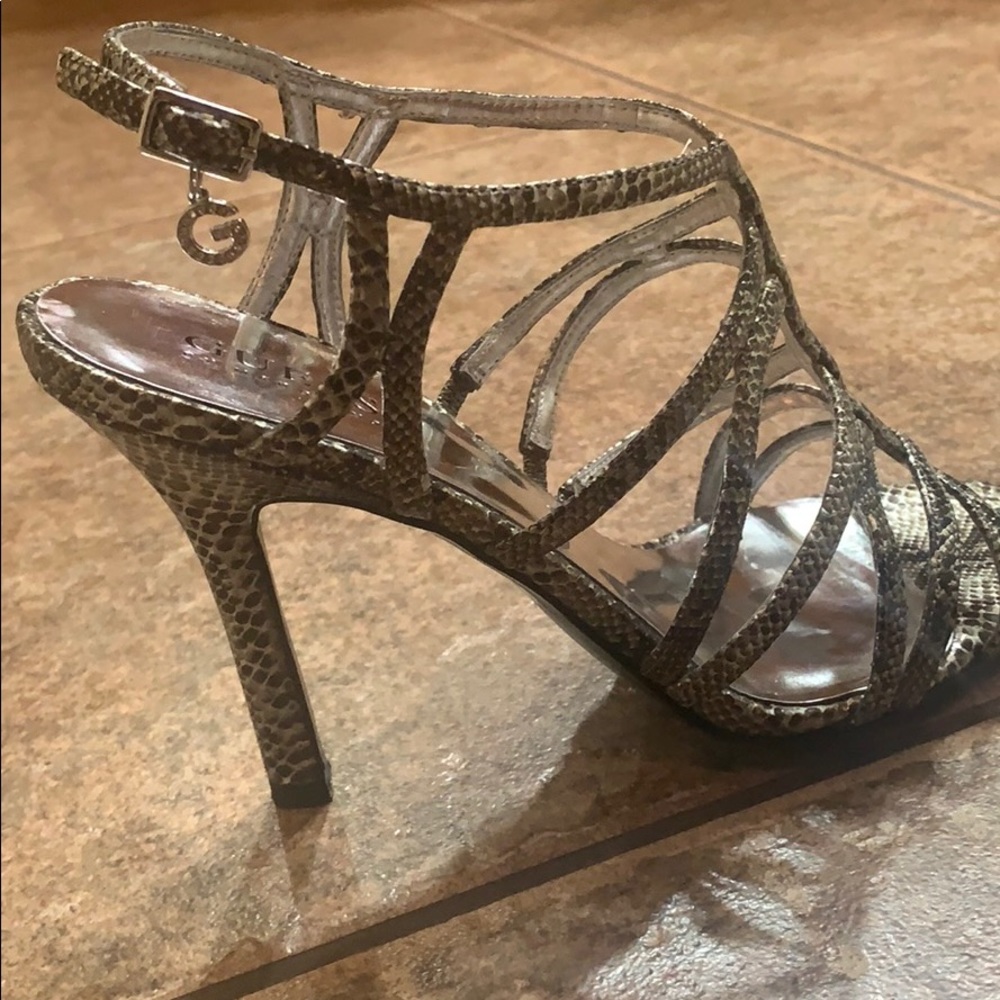 Shoes - Picture 2 of 4